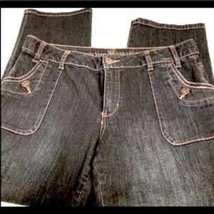 Vera Wang Cropped Straight Jeans NWOT 10P 👖